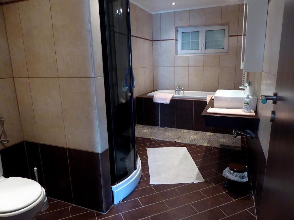 Apartment Ana Сен Екстериор снимка